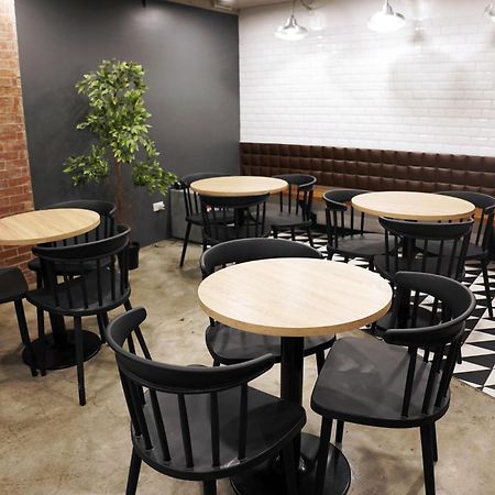 Mystay Hotel Bgc West マカティ エクステリア 写真