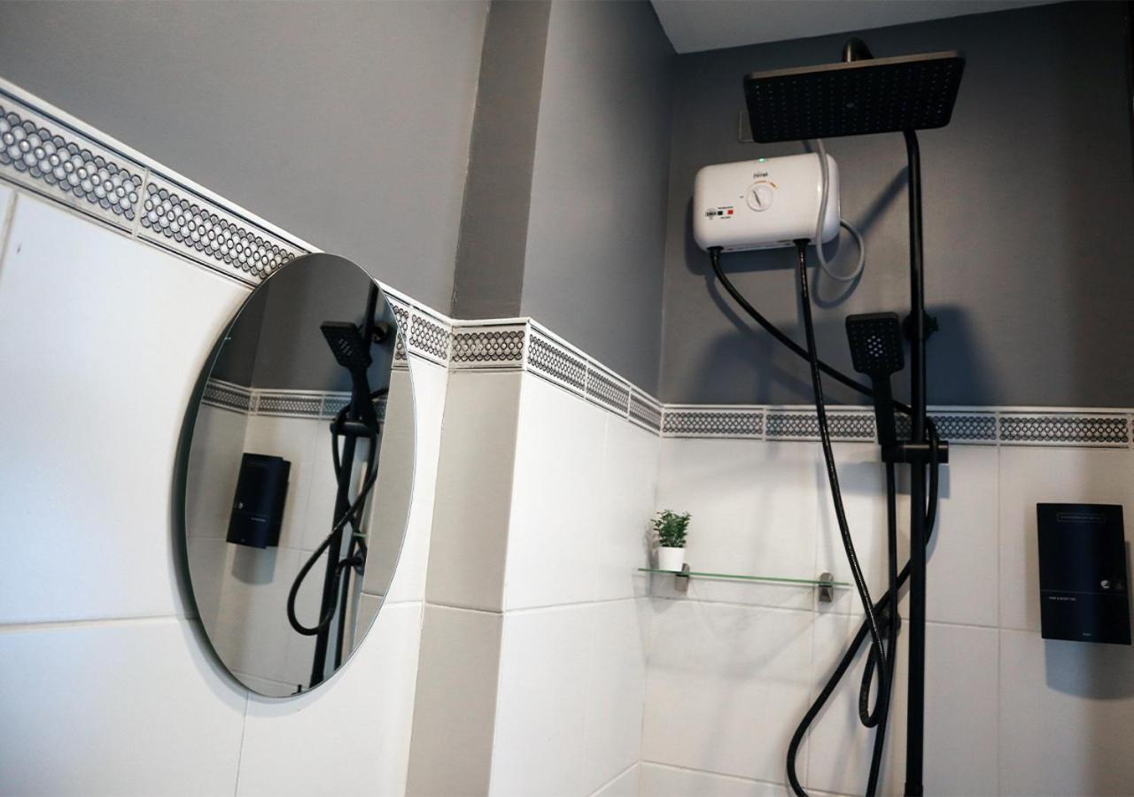 Mystay Hotel Bgc West マカティ エクステリア 写真