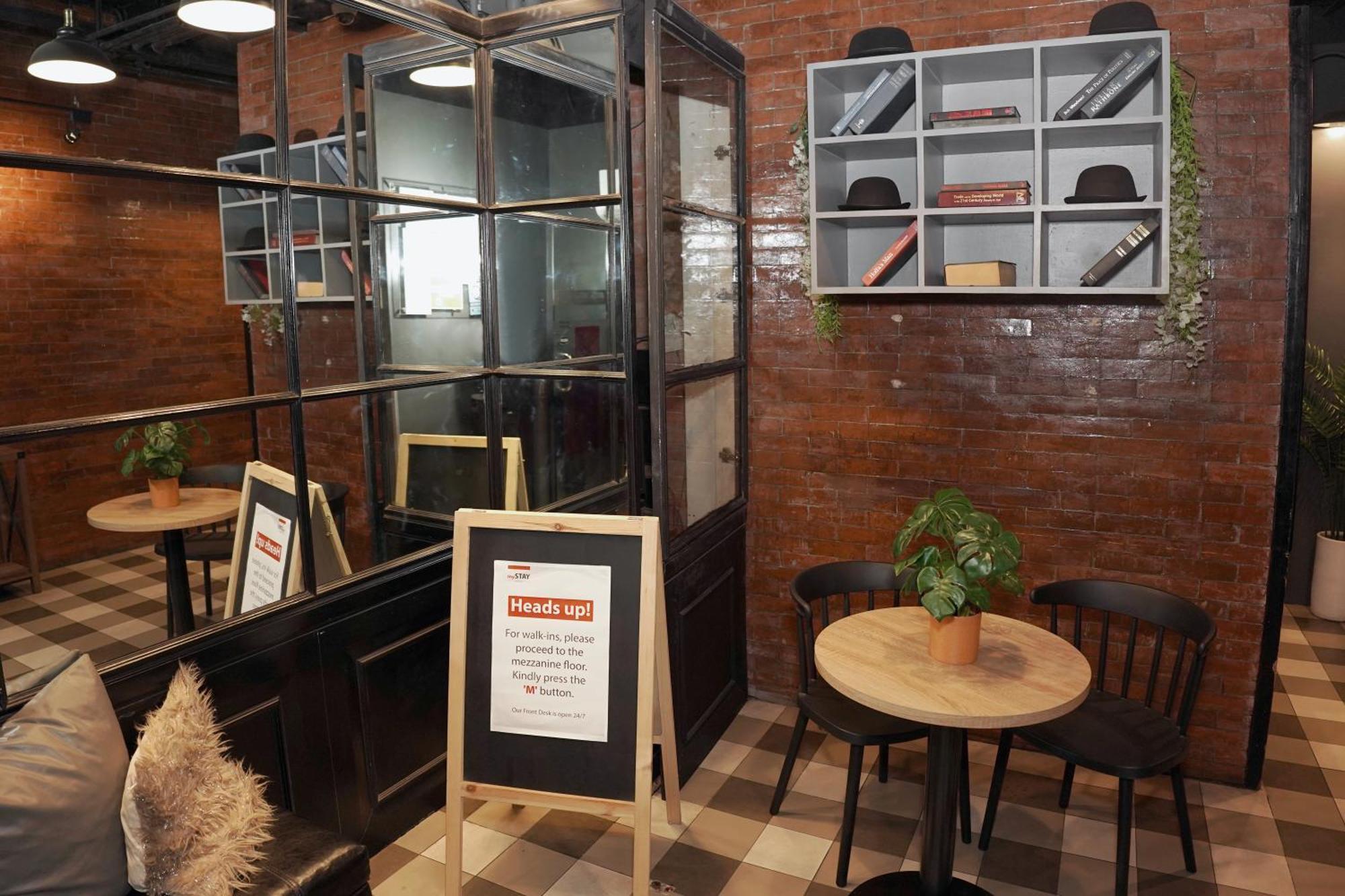 Mystay Hotel Bgc West マカティ エクステリア 写真