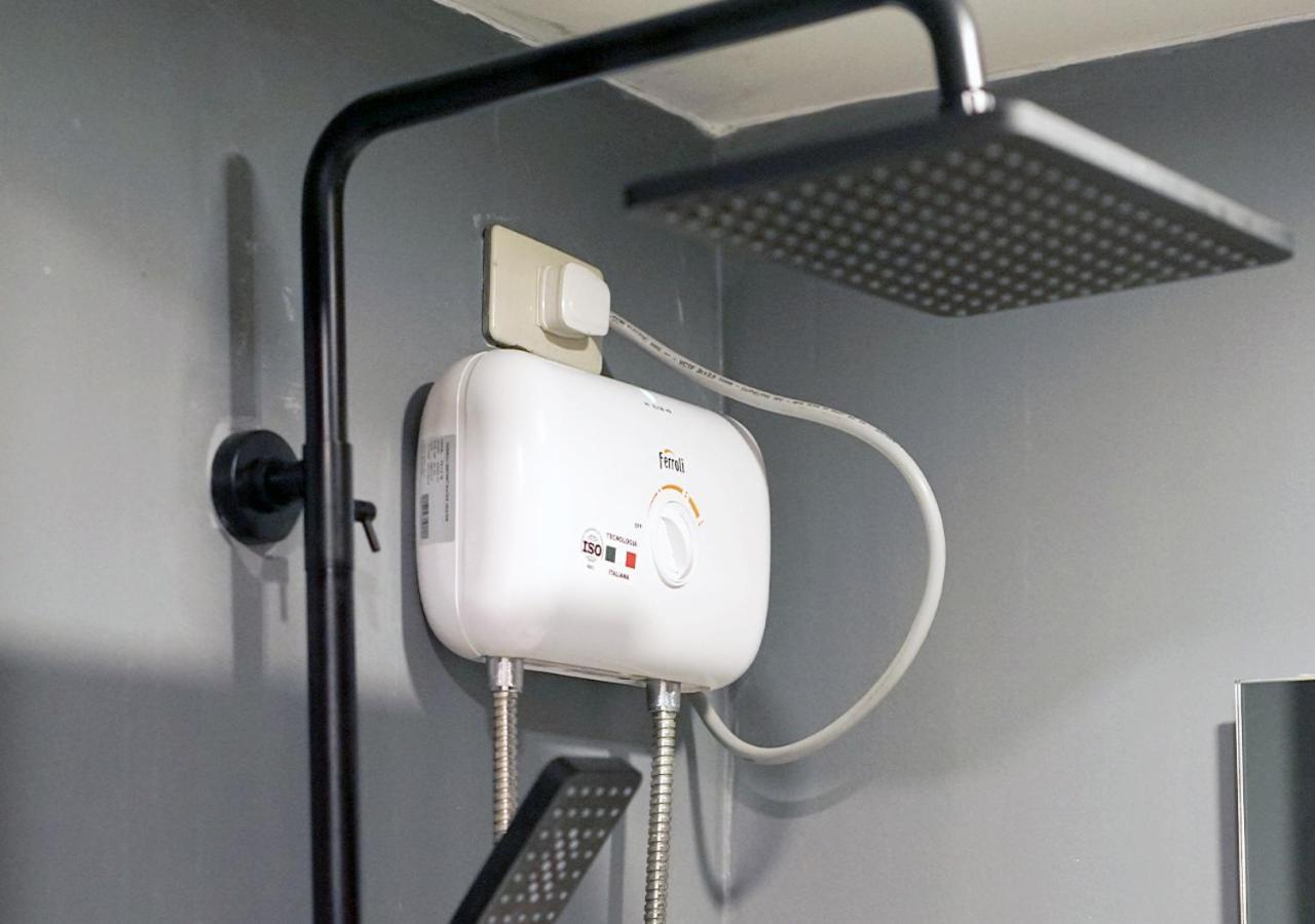 Mystay Hotel Bgc West マカティ エクステリア 写真